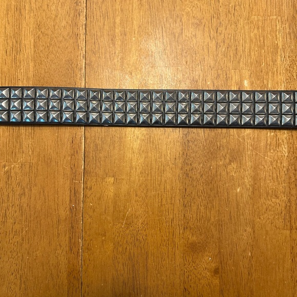 Punk Rock Leather Studded Belt size 40 - Picture 5 of 8